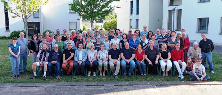 Unterzeichnung Partnerschaftsvertrag Gruppenfoto Abschiedsabend Unterzeichnung Partnerschaftsvertrag Gruppenfoto Abschiedsabend