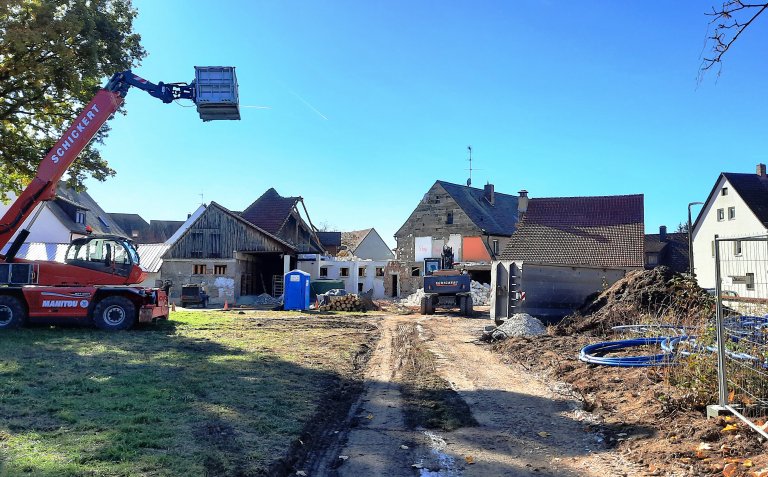 Abbrucharbeiten am Anwesen Hauptstraße 7